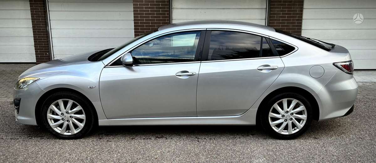 Mazda 6, 2.2 l., Хэтчбек