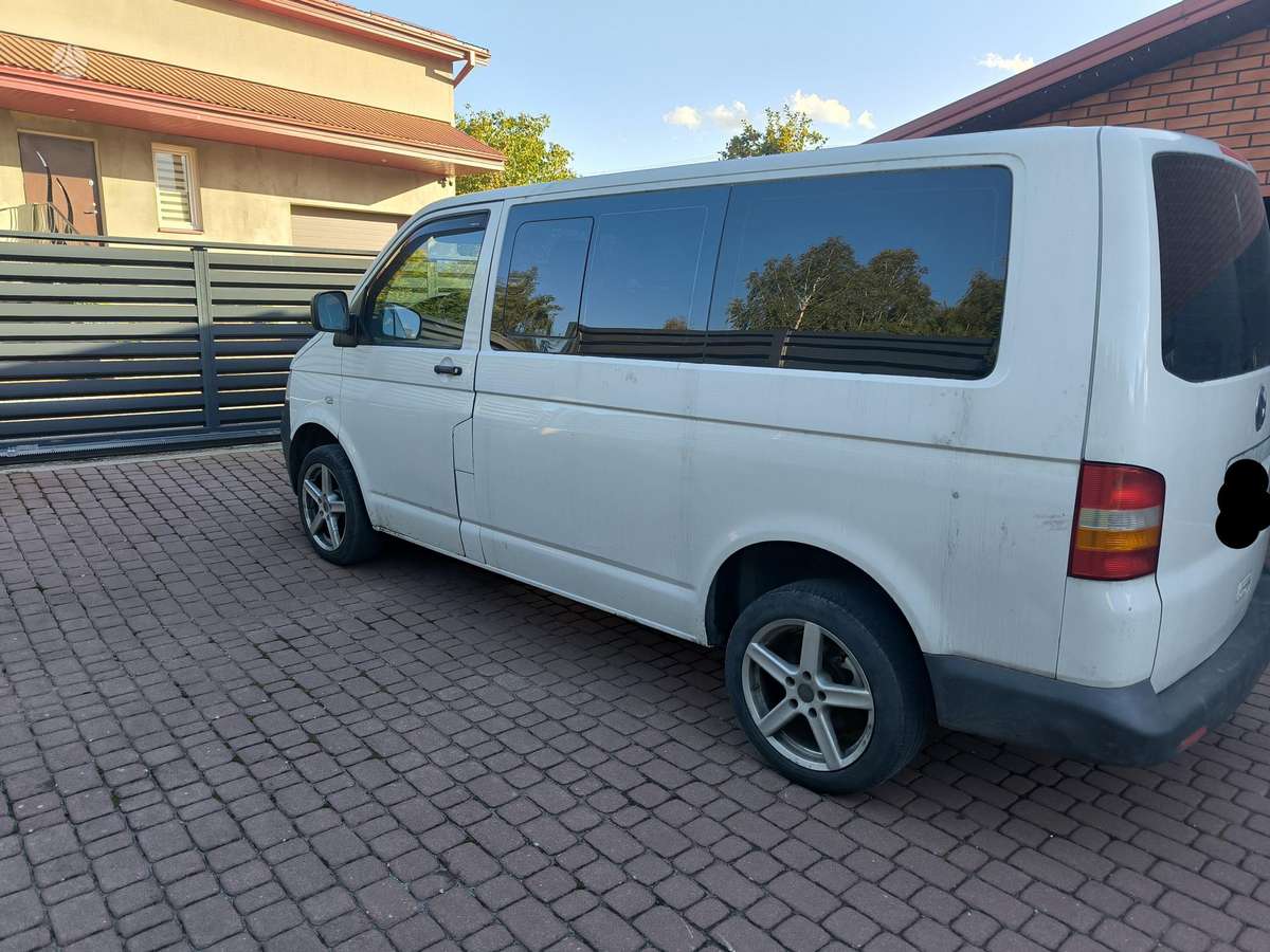 Volkswagen Transporter - 2