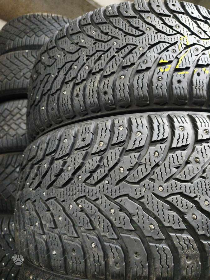 Nokian, winter 235/40 R19