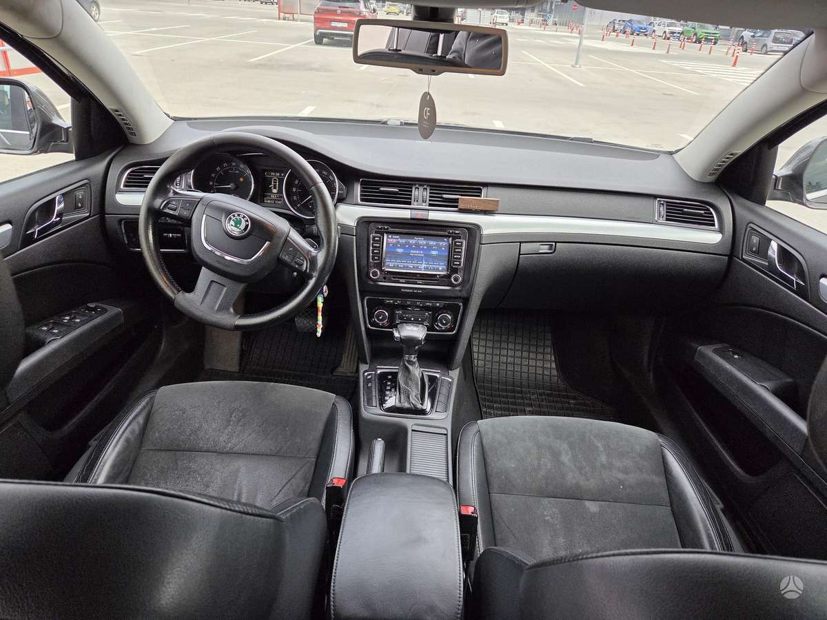 Škoda Superb - 4