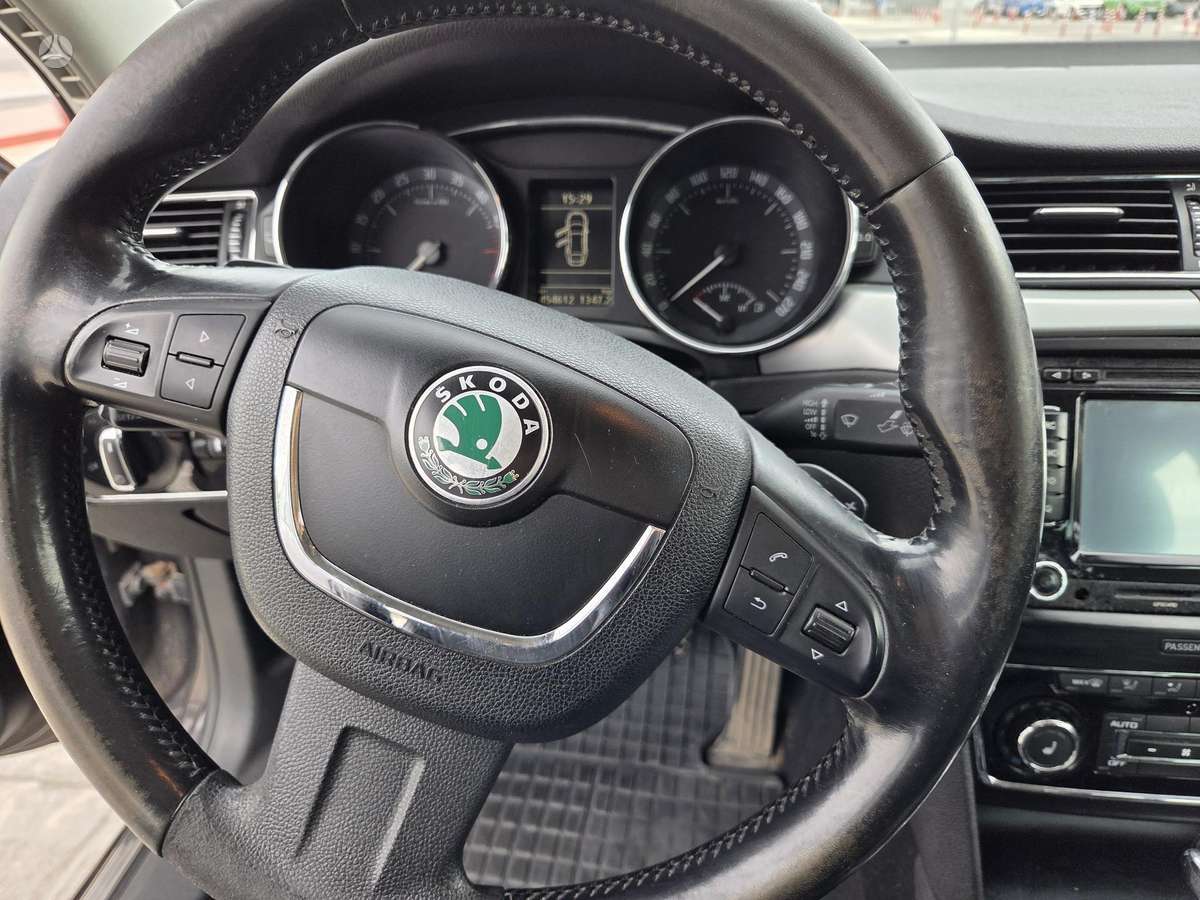 Škoda Superb - 5