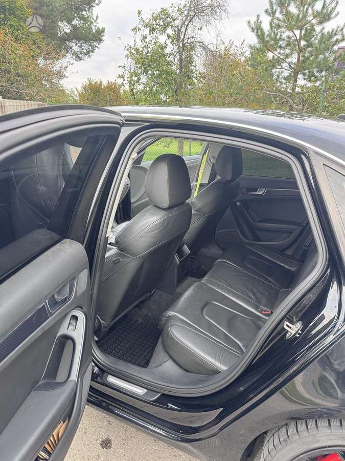 Audi A4, 2.7 l., Седан