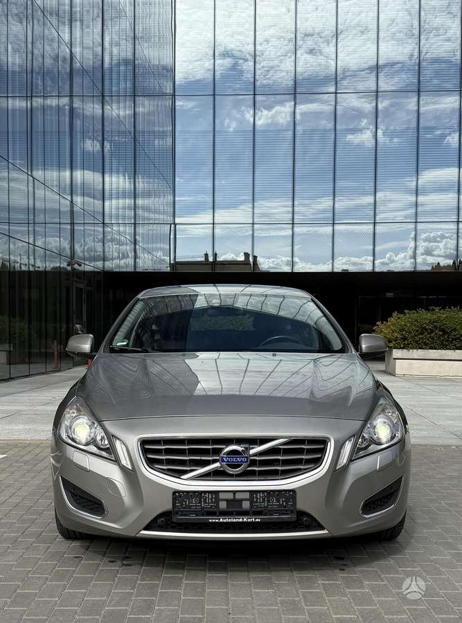Volvo V60, 2.4 l., Универсал
