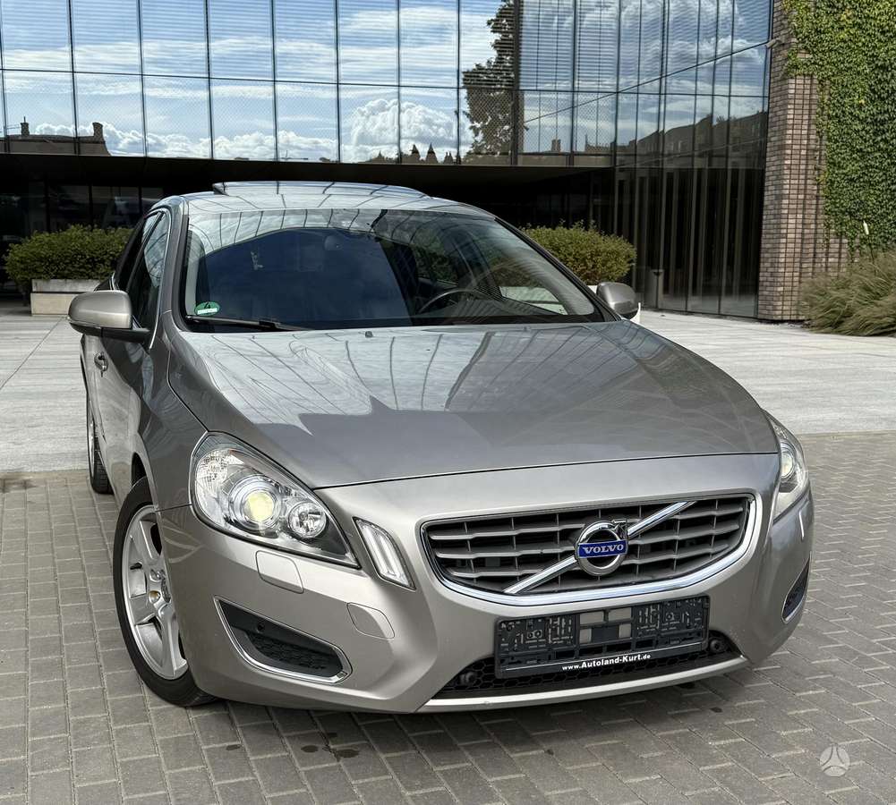 Volvo V60, 2.4 l., Универсал