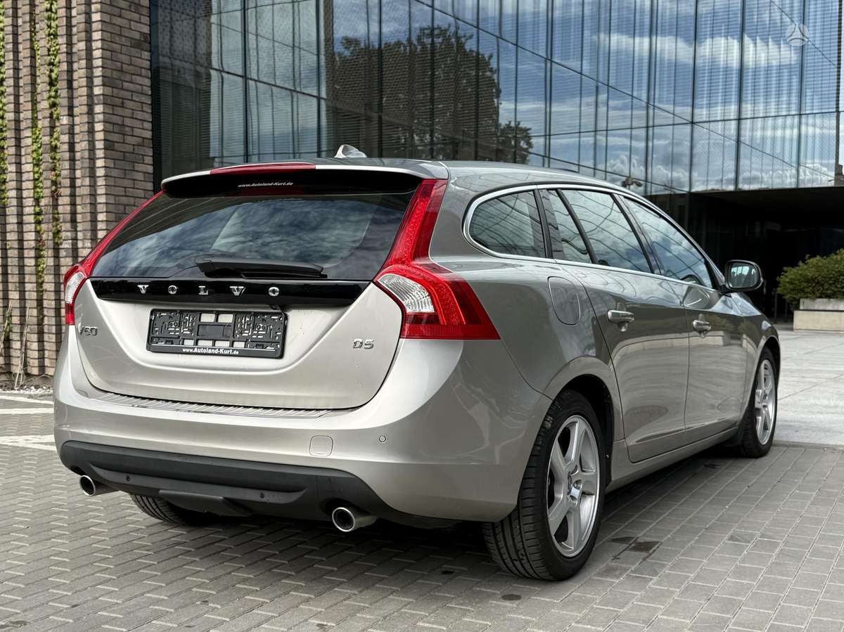 Volvo V60, 2.4 l., Универсал