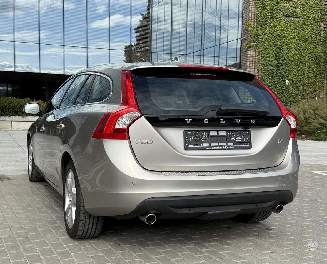 Volvo V60, 2.4 l., universalas