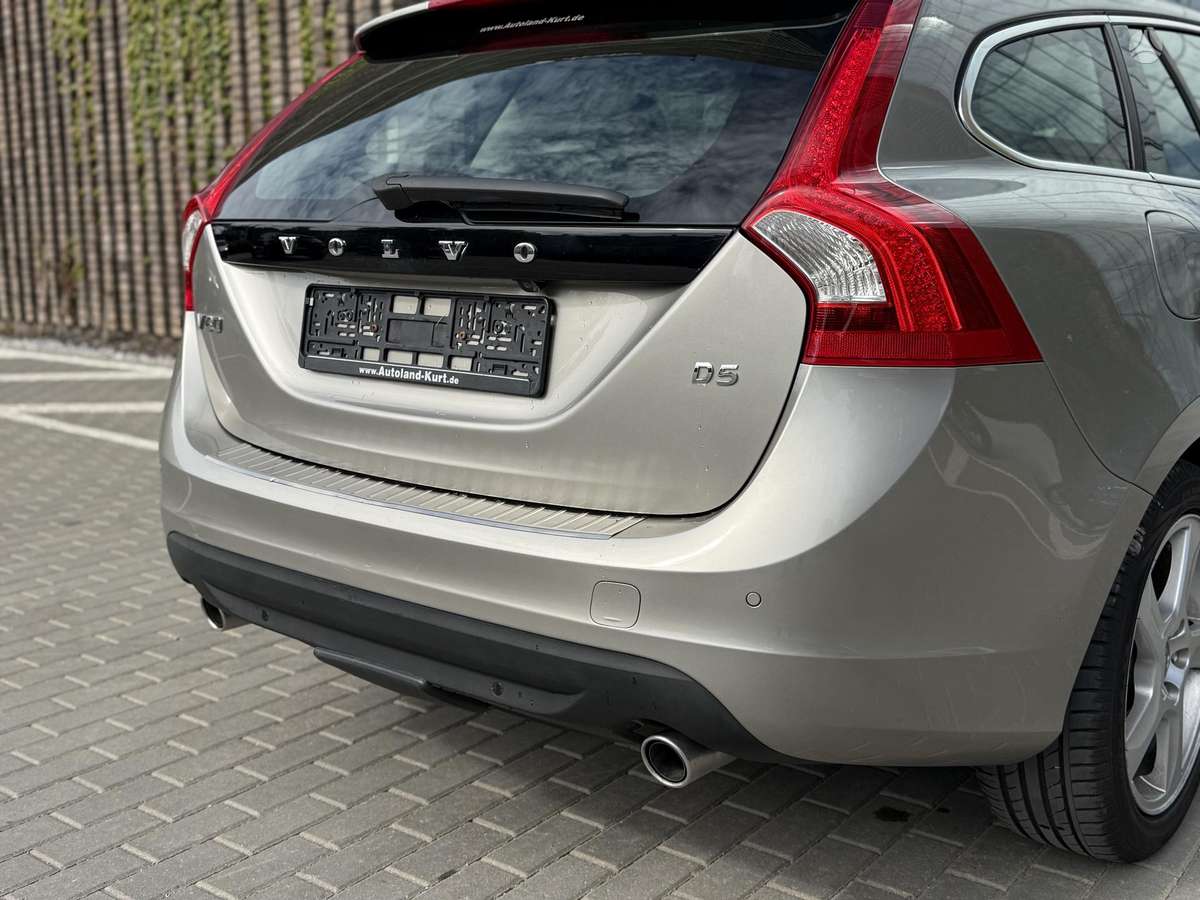Volvo V60, 2.4 l., Универсал