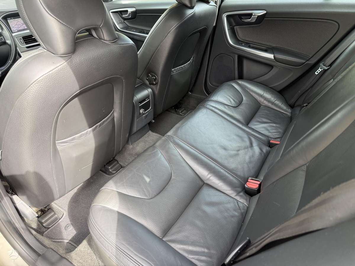 Volvo V60, 2.4 l., Универсал