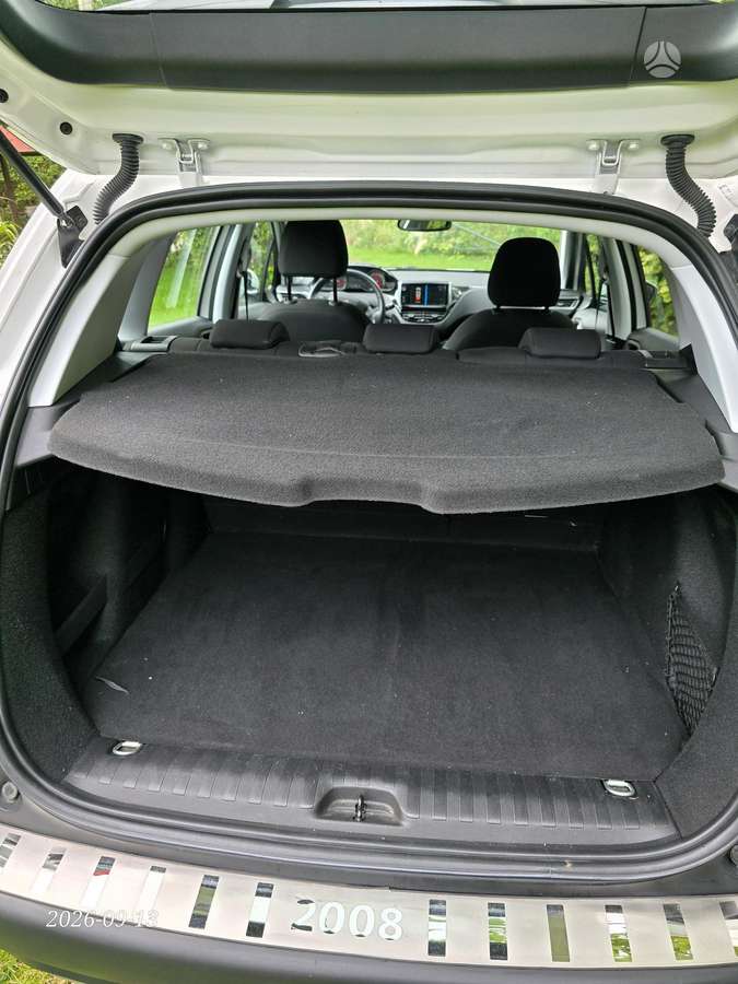 Peugeot 2008 - 12