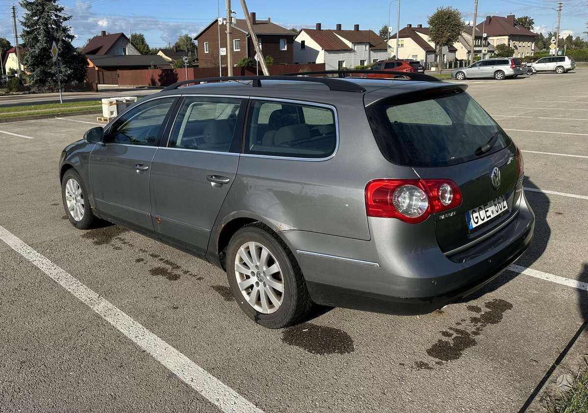 Volkswagen Passat - 5