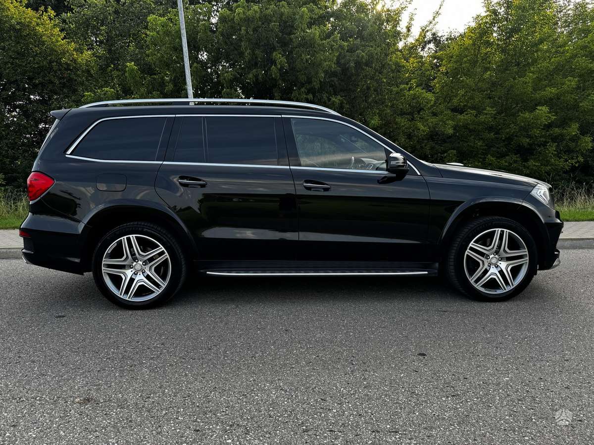 Mercedes-Benz GL500 - 3