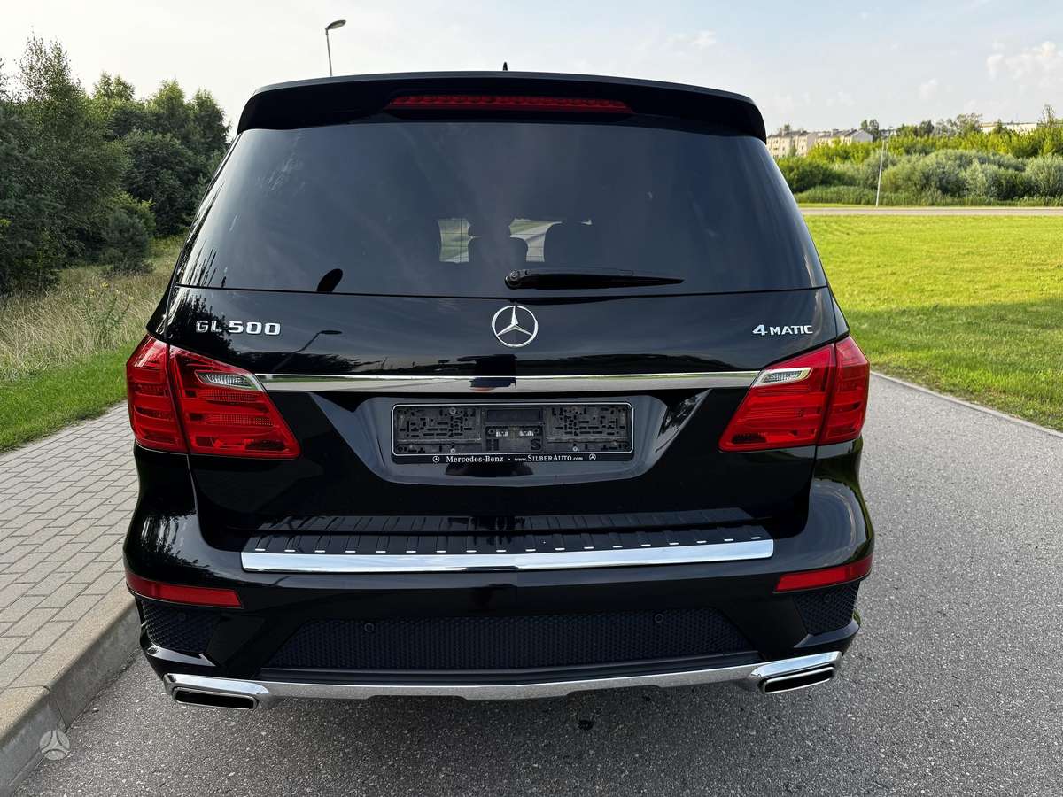 Mercedes-Benz GL500 - 6