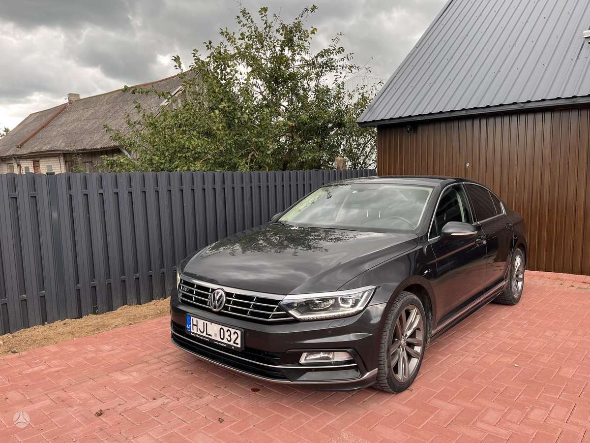 Volkswagen Passat - 4