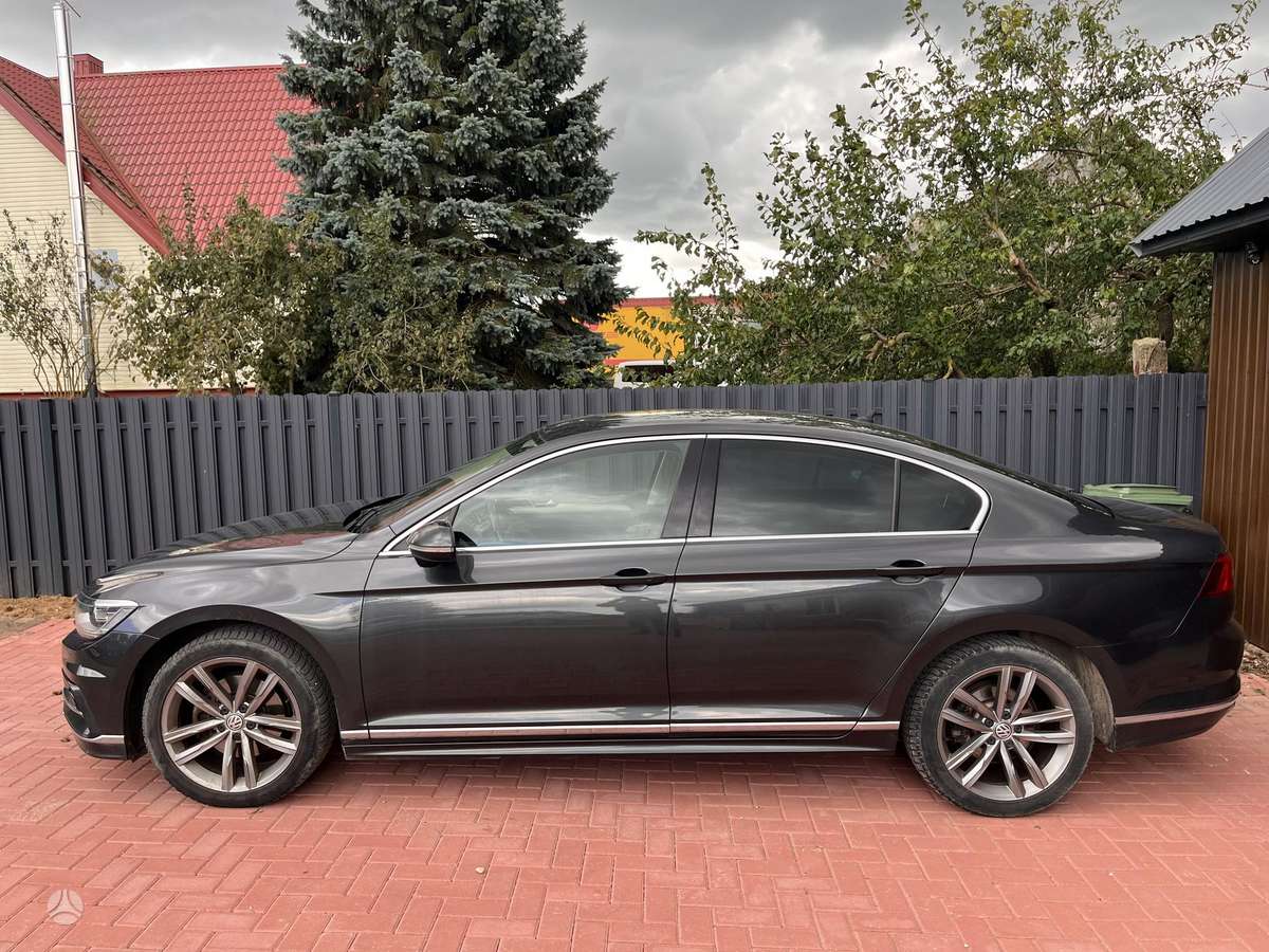 Volkswagen Passat - 6