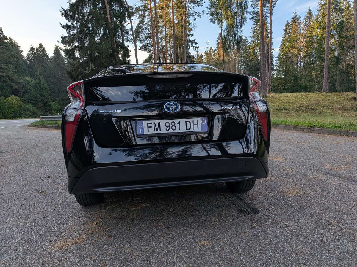 Toyota Prius - 10