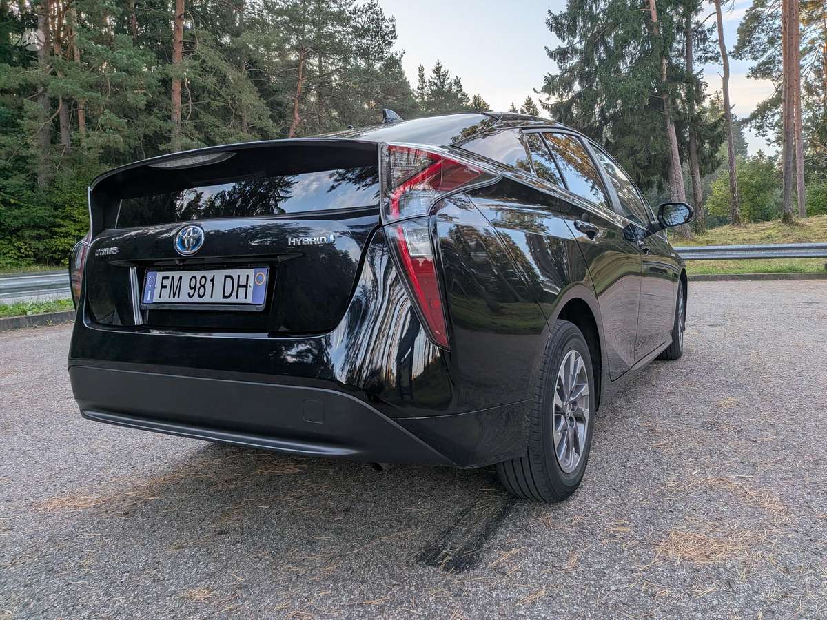 Toyota Prius - 11