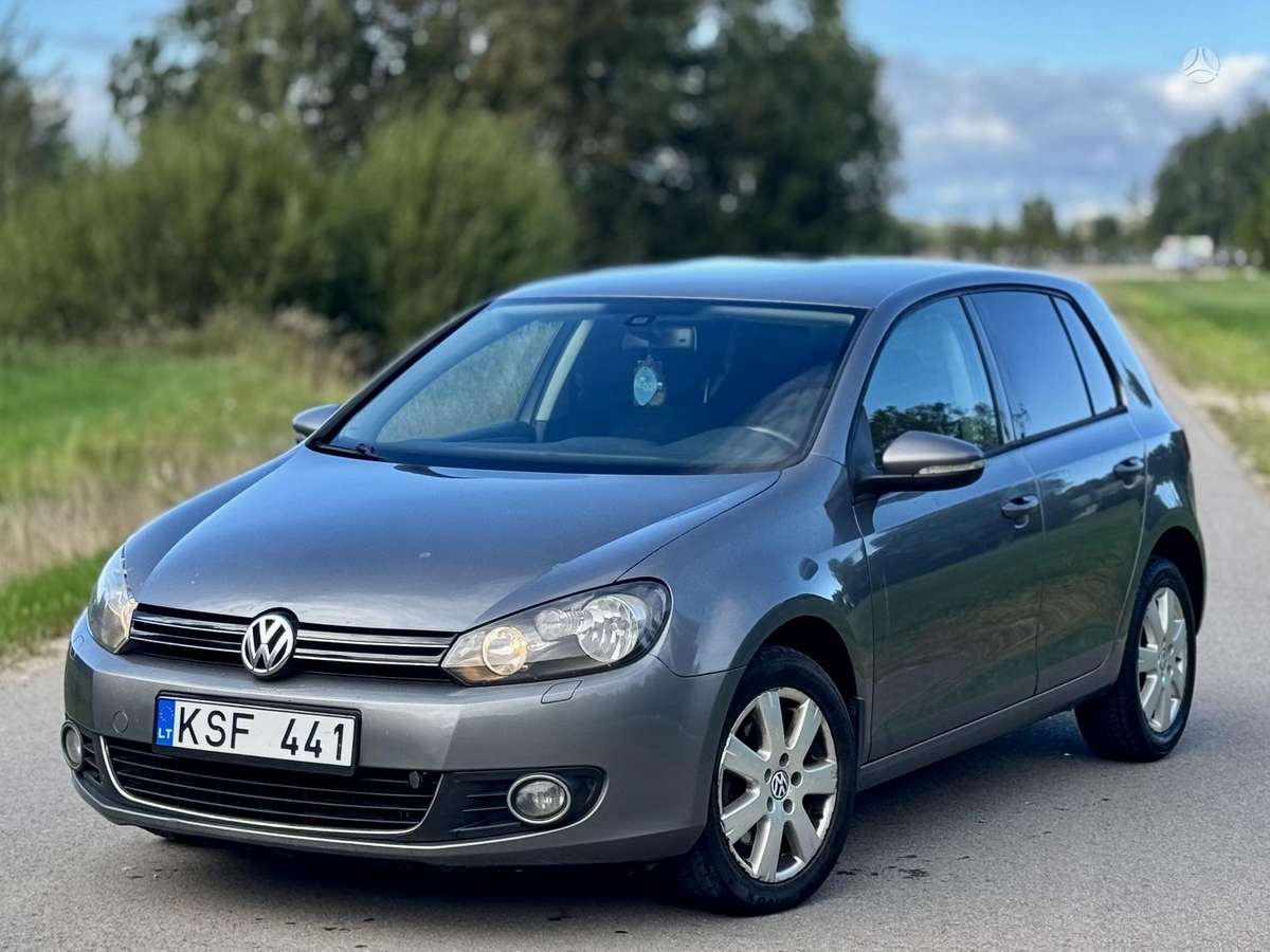 Volkswagen Golf - 2