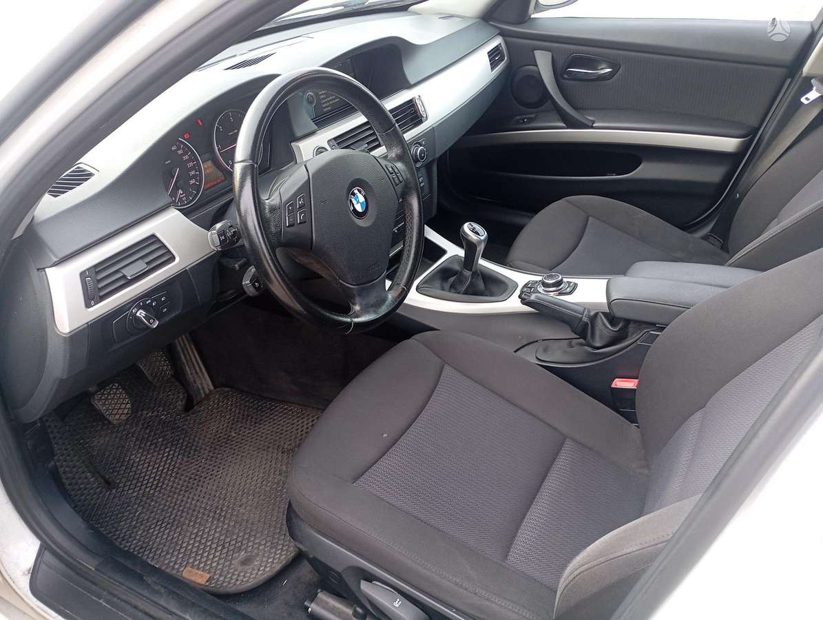 BMW 320, 2.0 l., wagon
