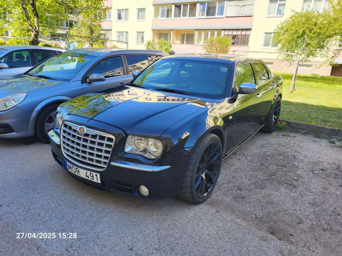 Chrysler 300C, 3.0 l., Седан