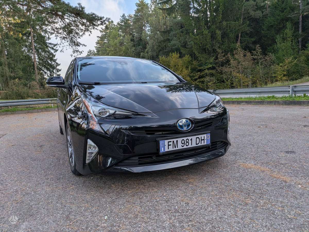 Toyota Prius - 5