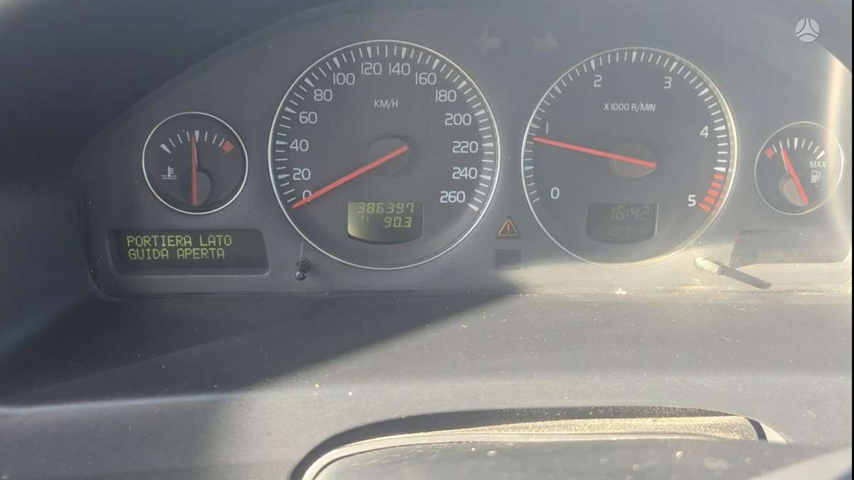 Volvo XC70 - 3