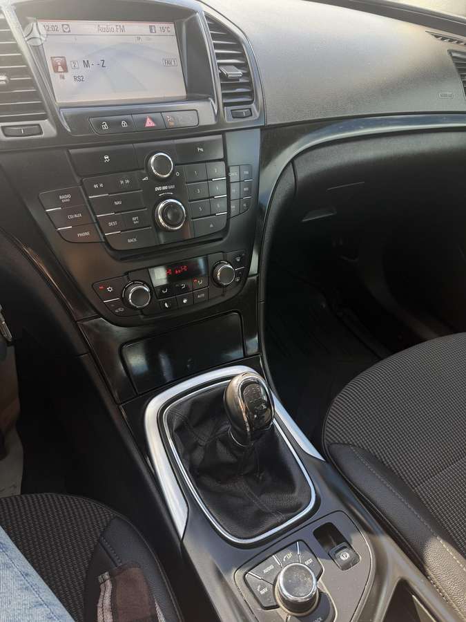 Opel Insignia, 2.0 l., Седан