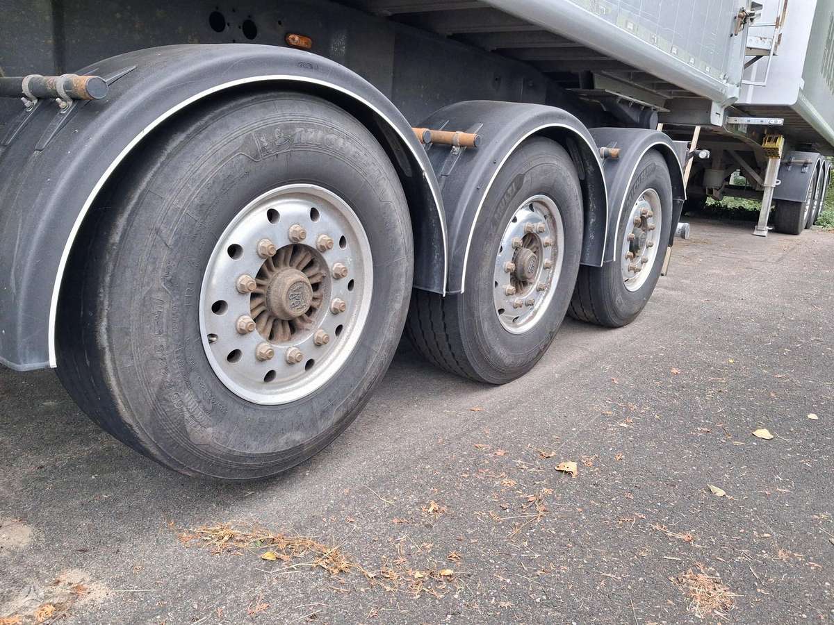 Carnehl, dumper / tipper