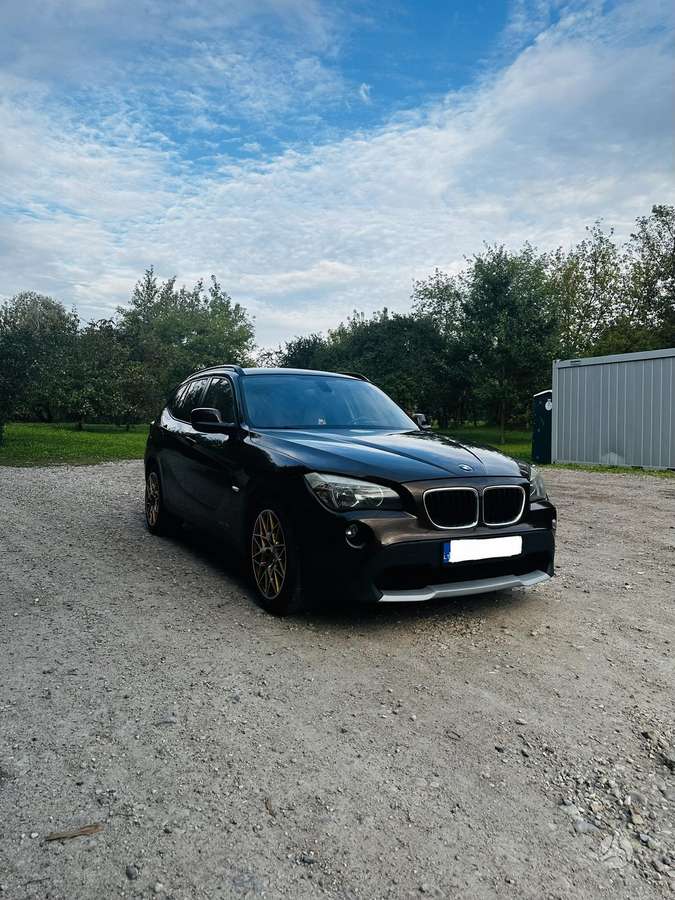 BMW X1, 2.0 l., Хэтчбек