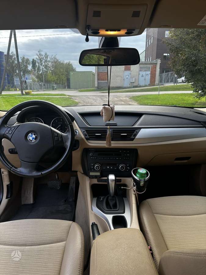 BMW X1, 2.0 l., Хэтчбек