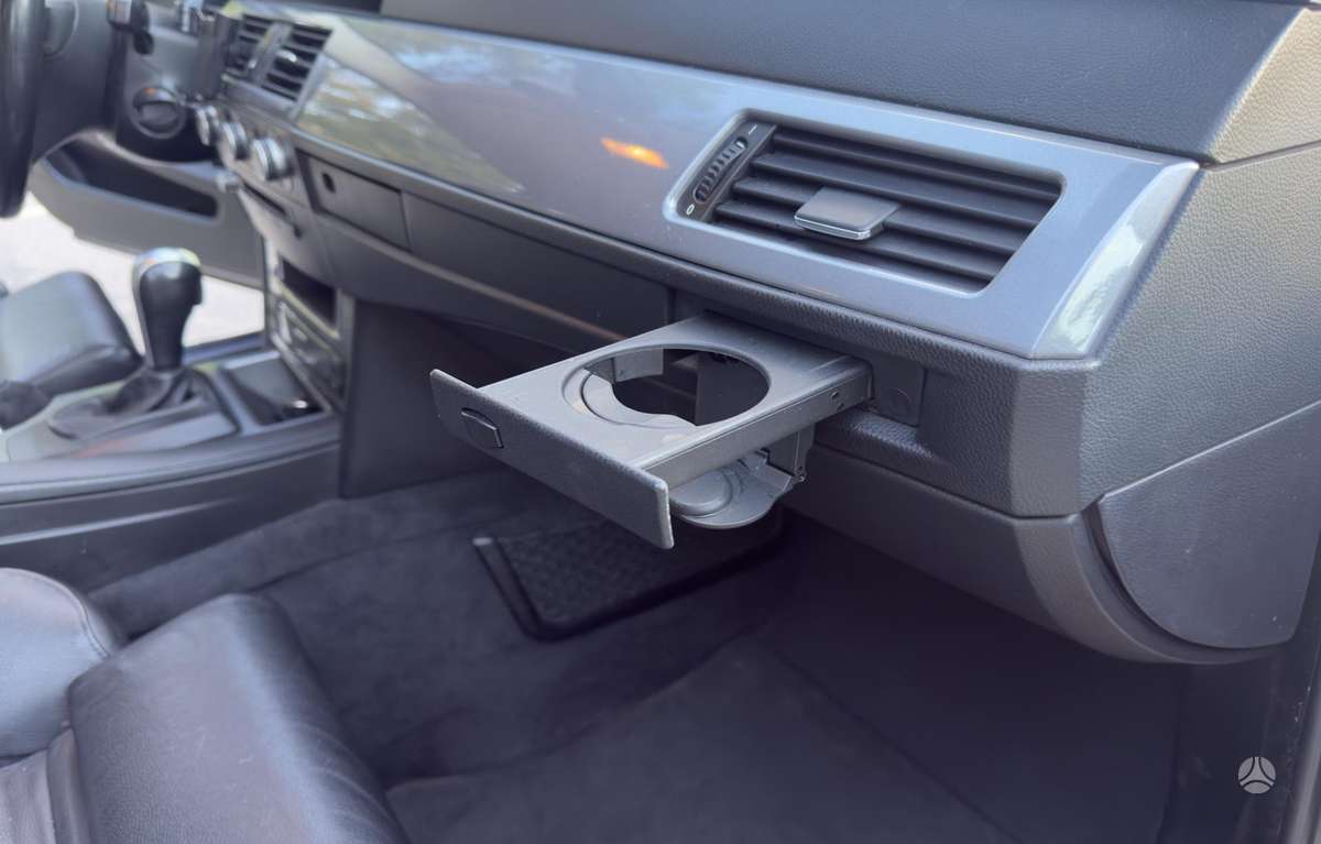 BMW 520, 2.0 l., Седан