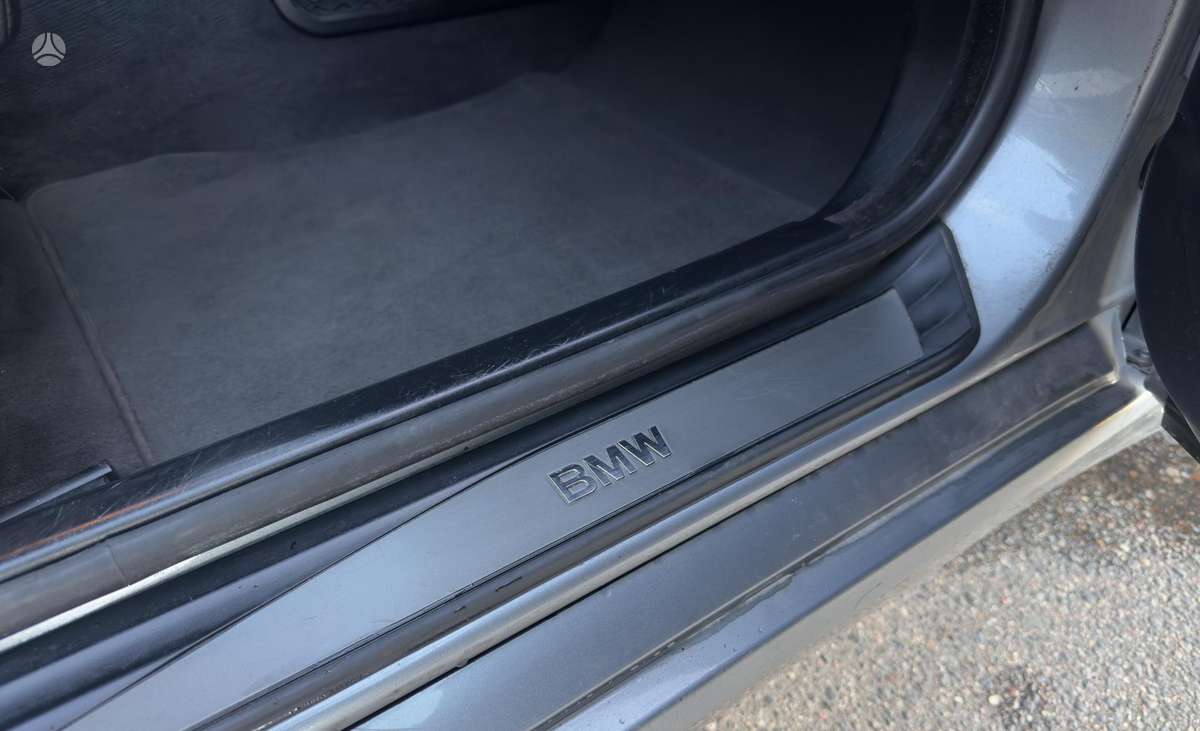 BMW 520, 2.0 l., Седан