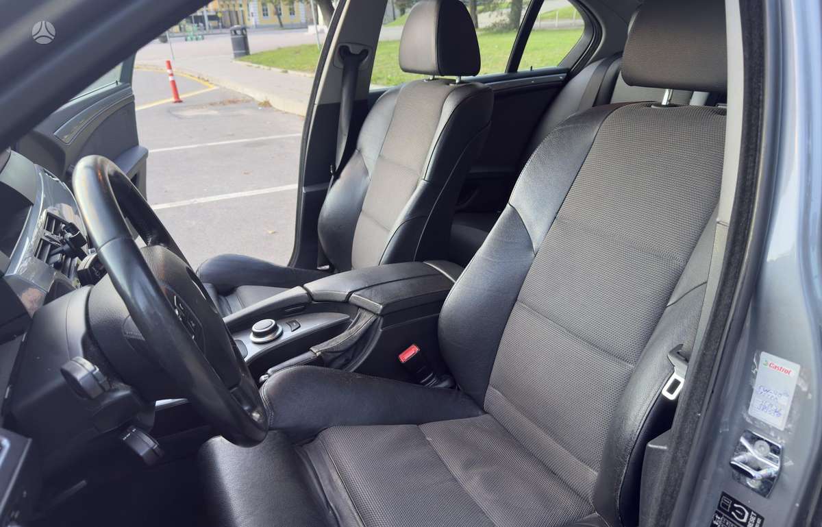 BMW 520, 2.0 l., Седан