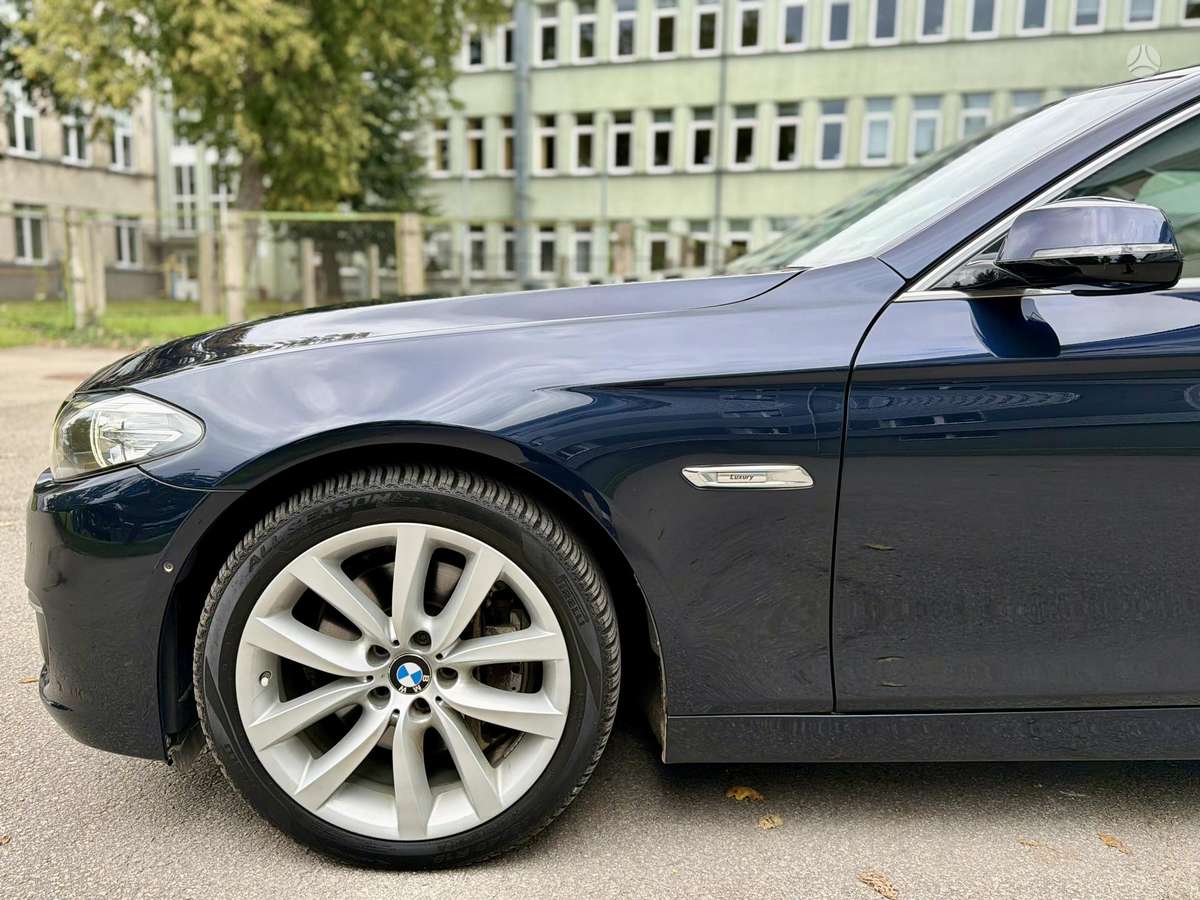 BMW 525 - 12