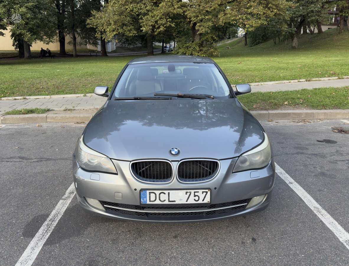 BMW 520, 2.0 l., Седан