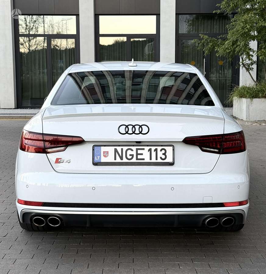 Audi S4, 3.0 l., Седан