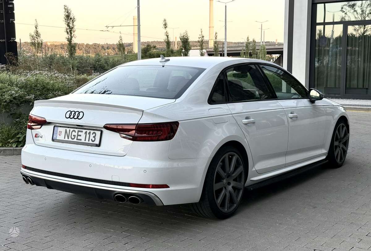 Audi S4, 3.0 l., Седан