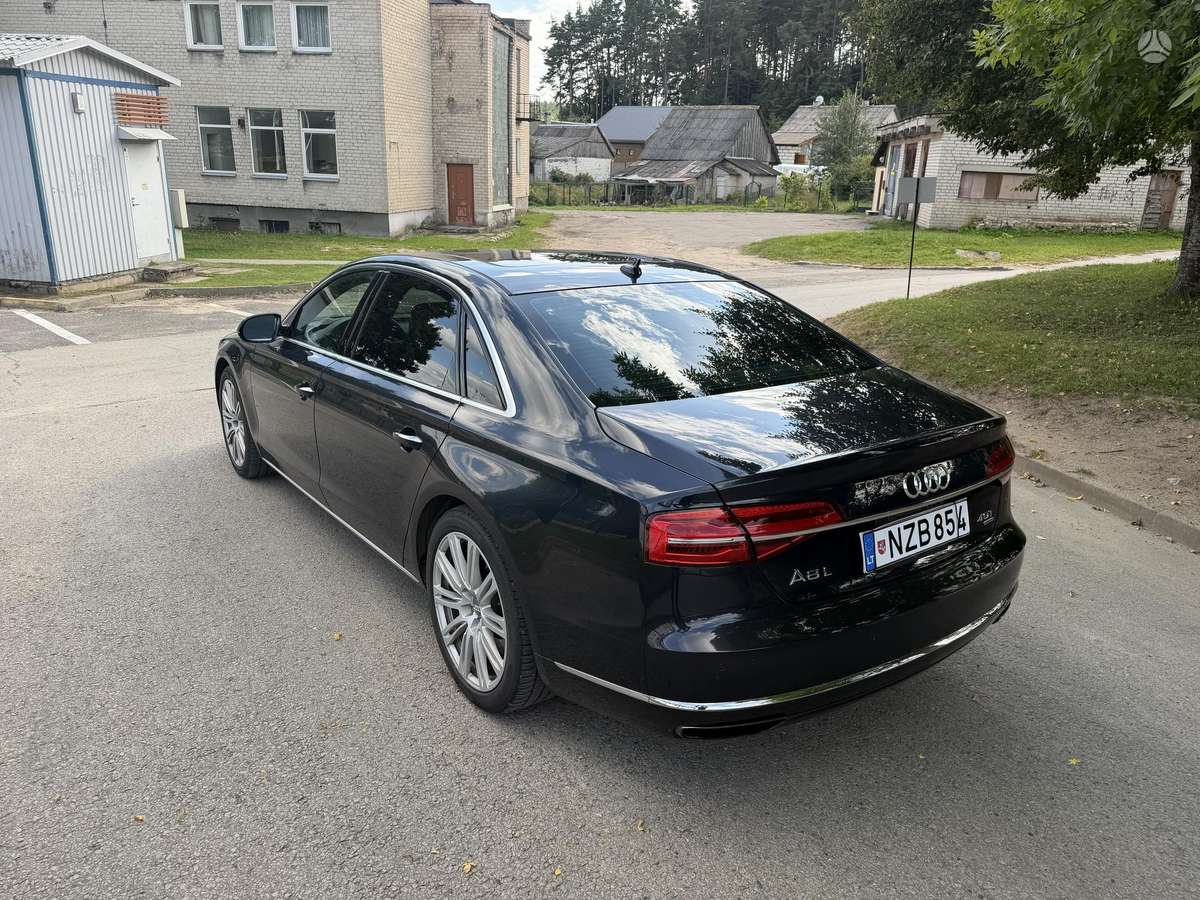 Audi A8 L, 4.0 l., Седан