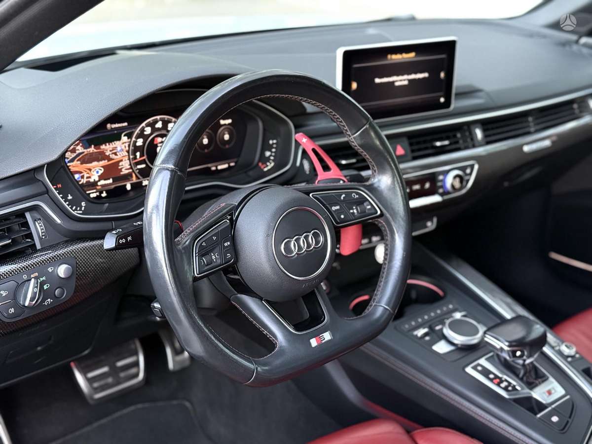 Audi S4, 3.0 l., Седан