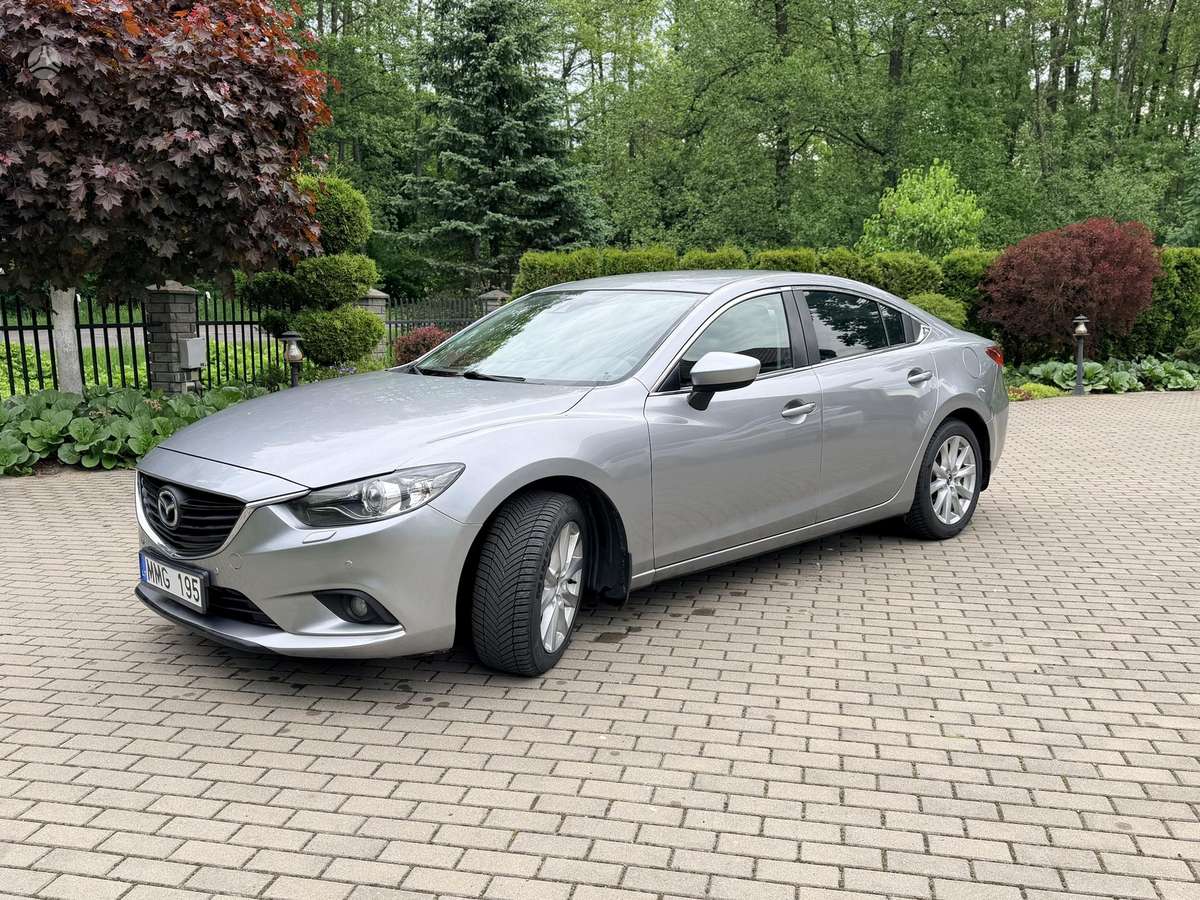 Mazda 6, Седан