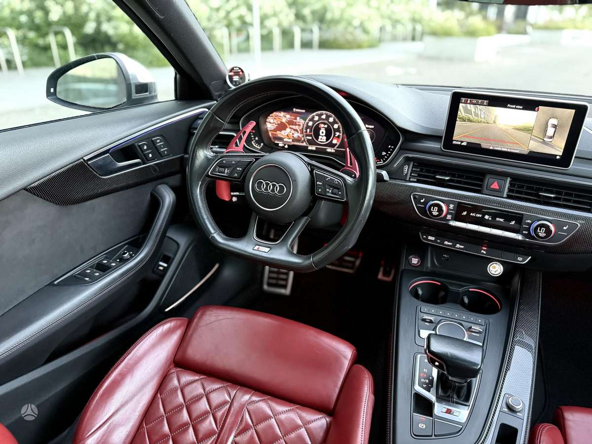 Audi S4, 3.0 l., Седан