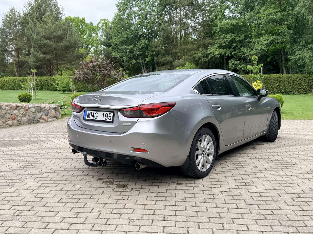 Mazda 6, Седан