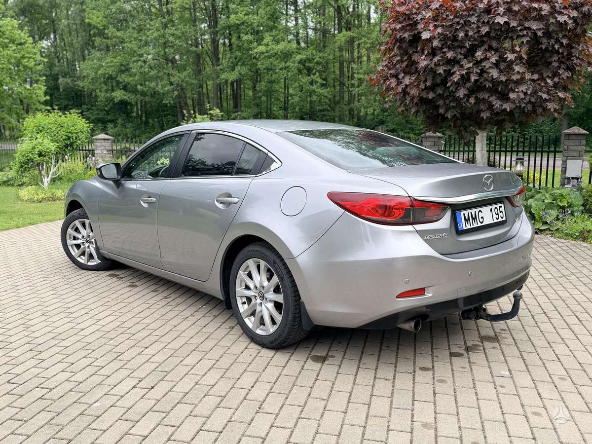 Mazda 6, Седан