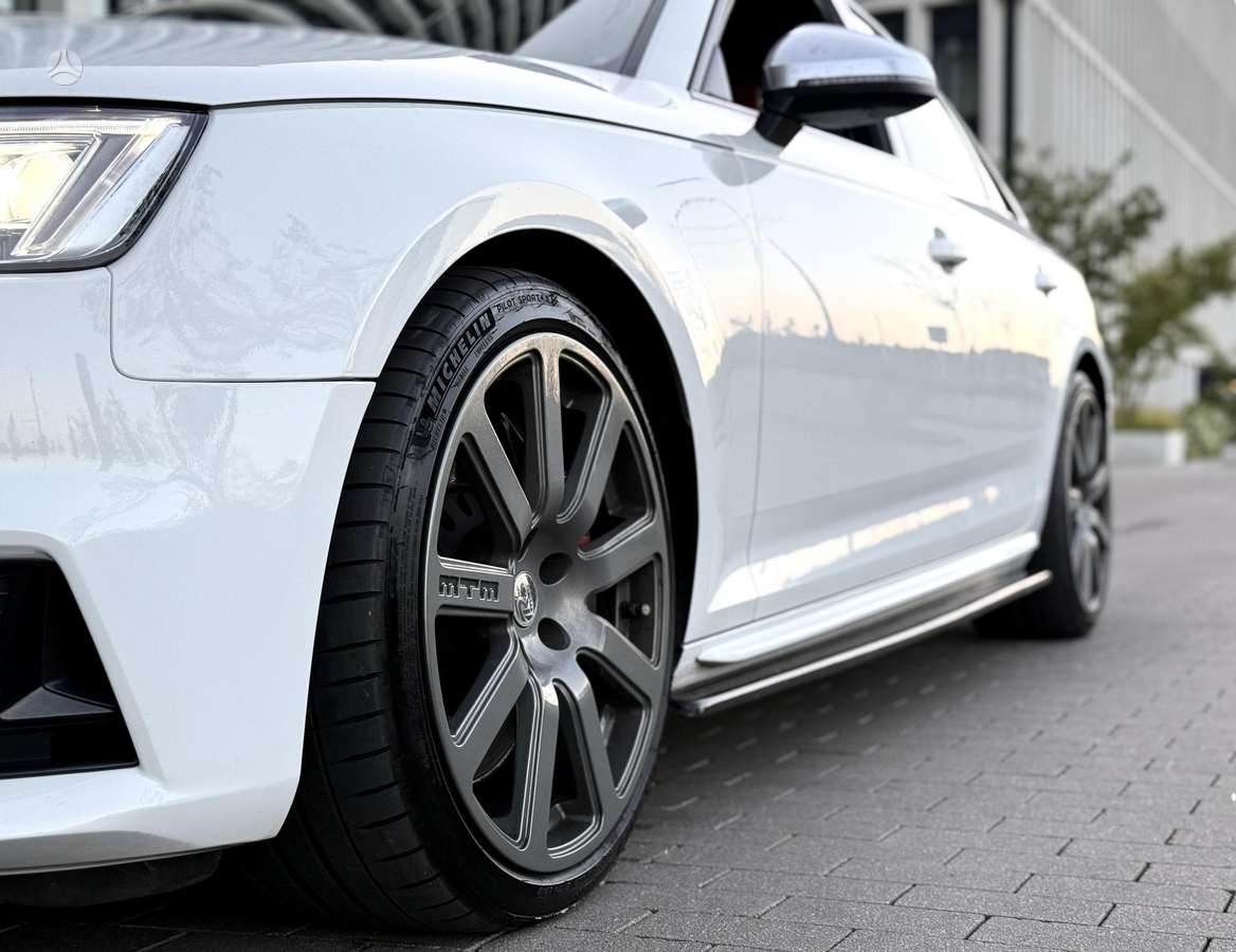 Audi S4, 3.0 l., Седан