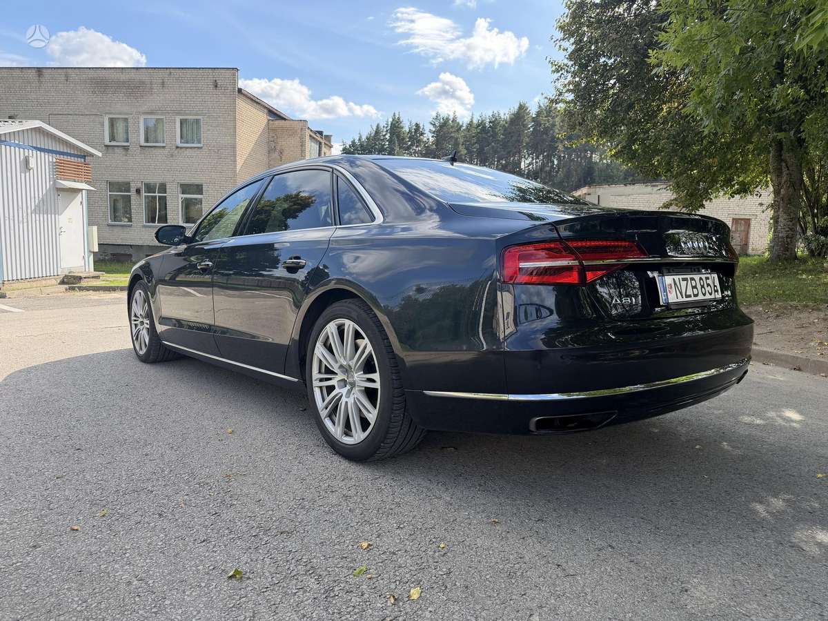 Audi A8 L, 4.0 l., Седан