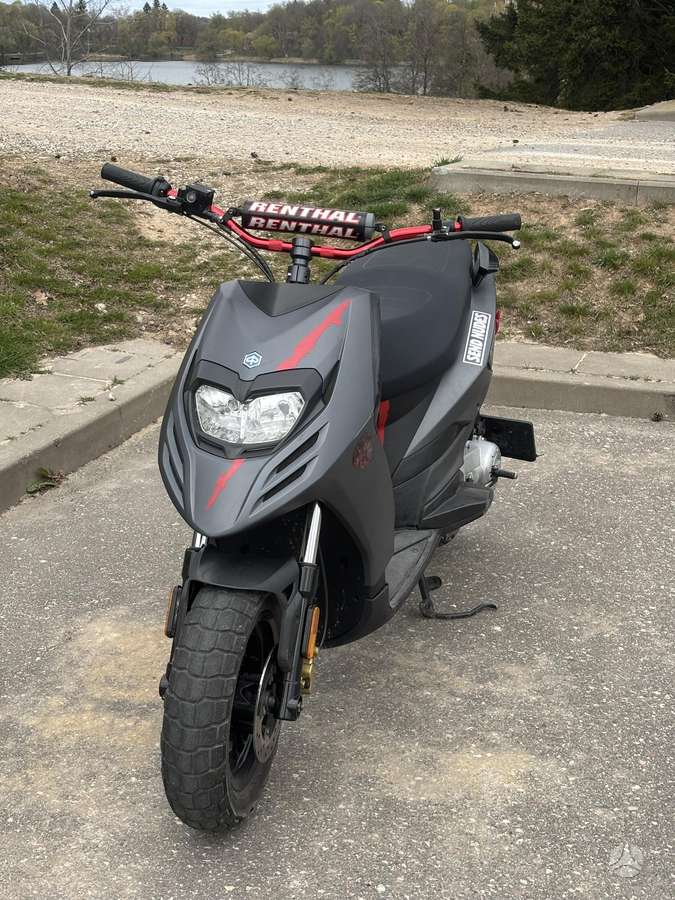 Piaggio Typhoon 49cc, scooters / mopeds