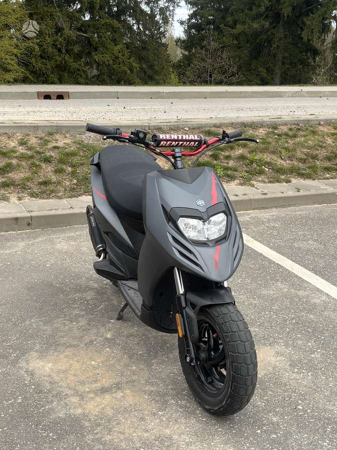 Piaggio Typhoon 49cc, scooters / mopeds