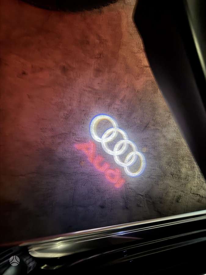 Audi A8 L, 4.0 l., Седан