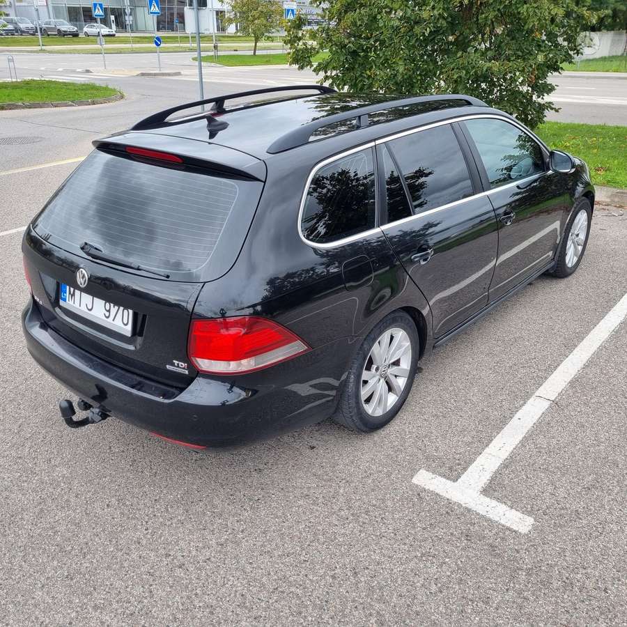 Volkswagen Golf - 3