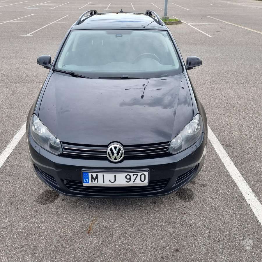 Volkswagen Golf - 6