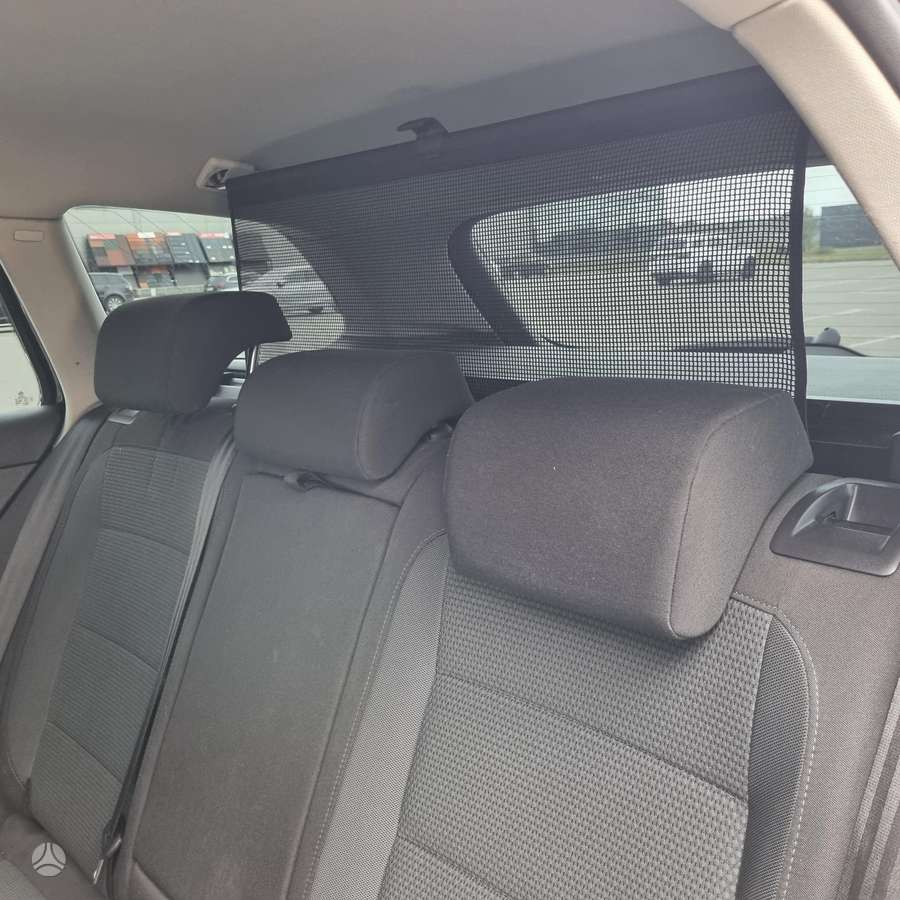 Volkswagen Golf - 10